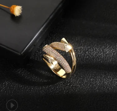 The Twisted Edge Ring